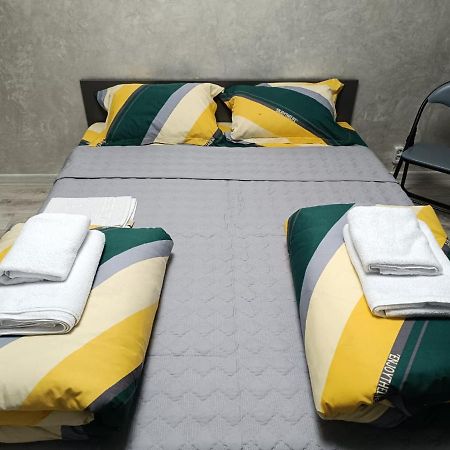 Apart 41 Almaty Luaran gambar