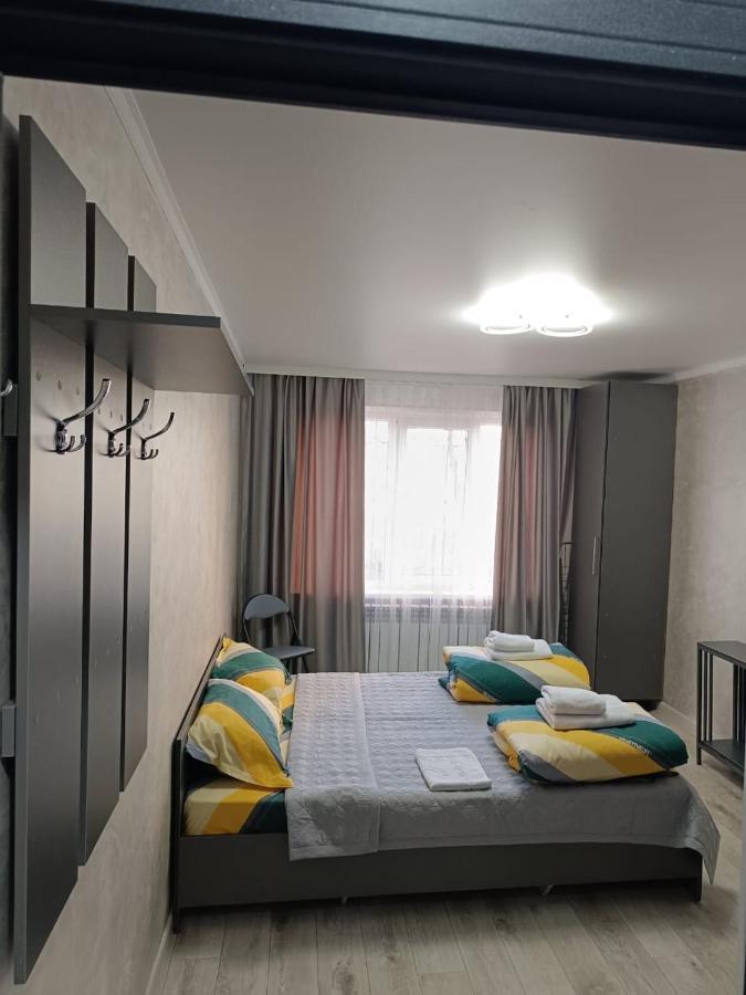 Apart 41 Almaty Luaran gambar