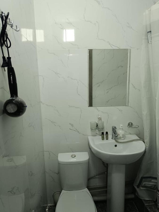 Apart 41 Almaty Luaran gambar